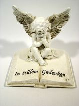 Polystonebuch mit Engel 17x13,5cm sitzend