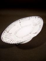 Schale oval  23cm H7cm weiß