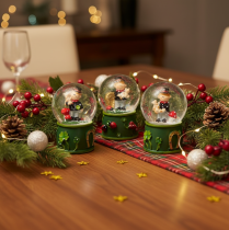 Artikel Glücksbringer Schneekugel mit Schornsteinfeger Figur 4cm 3St