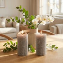 Artikel Durchgefärbte Kerzen Grau 85x150mm 2St