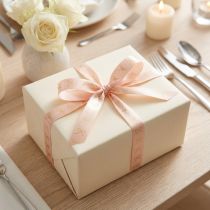 Artikel Geschenkband mit goldenen Schleifen 15mm 18m