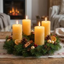 Artikel Rustikale Stumpenkerzen Gelb Durchgefärbt für Adventskranz & Windlicht, 4er Set, 70/140mm