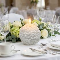 Artikel Kugelkerze Rosen Motiv Tischdeko Hochzeit Geburtstag 10,5cm Weiß