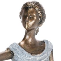 Artikel Figur Frau Vogel Kunstvoll gestaltete Deko Skulptur für zeitloses Design 41cm