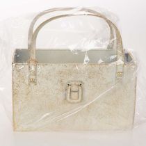 Artikel Metall-Tasche Dekogefäß rechteckig 26cm Gold