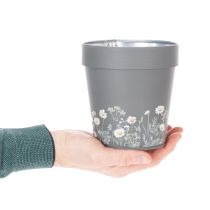 Artikel Blumentopf mit Blumenmuster für modernes Zuhause und sommerliche Balkondeko 13cm 4 St