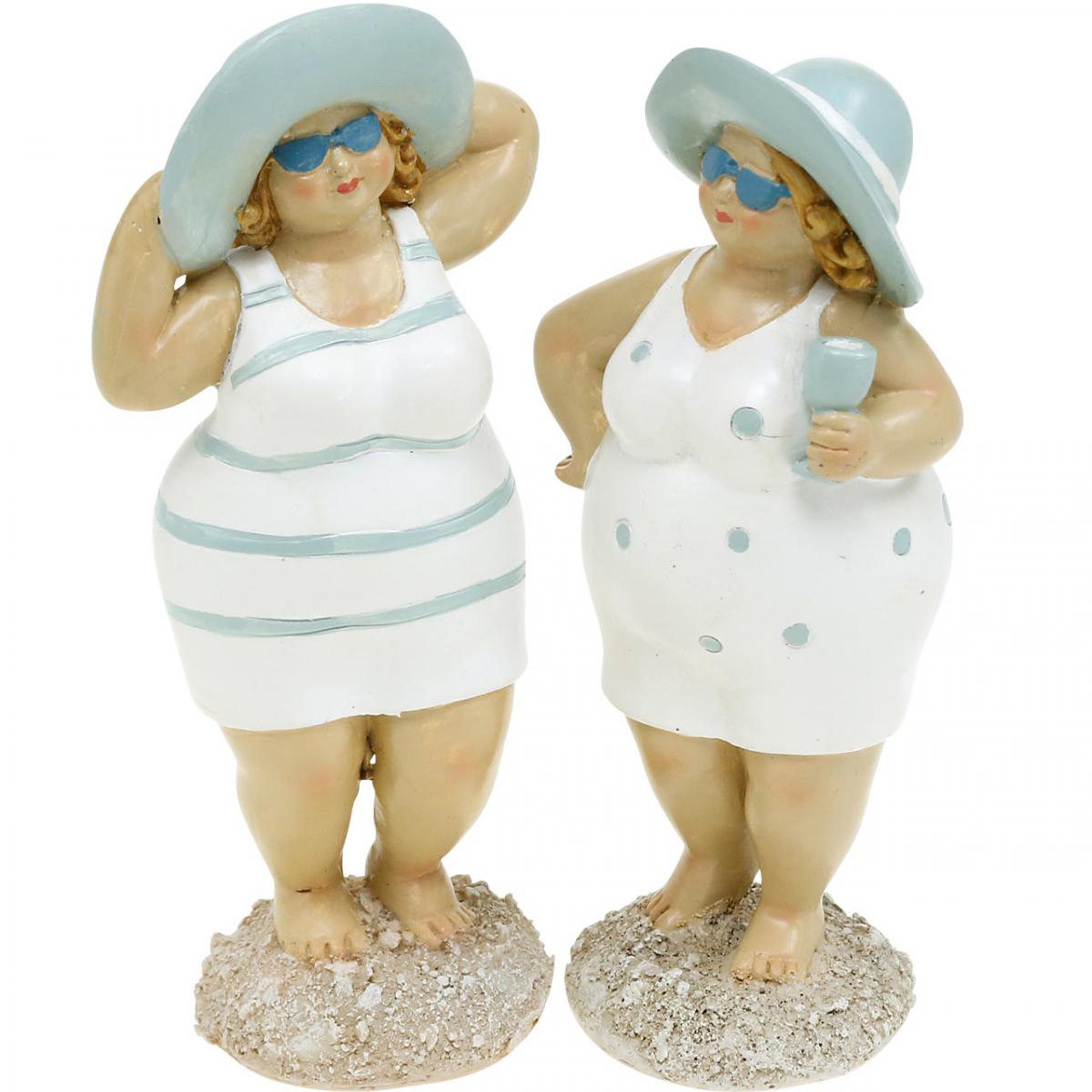 Floristik24.de Deko-Figur Damen am Strand, Sommerdeko, Badefiguren mit Hut  Blau/Weiß H15/15,5cm 2er-Set-03272