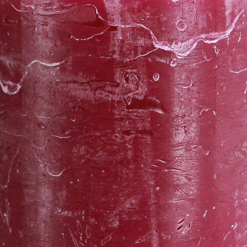 Artikel Durchgefärbte Stumpenkerzen Berry Lila 70x120mm 4er Set - Perfekt für Tischdeko & Festlichkeiten