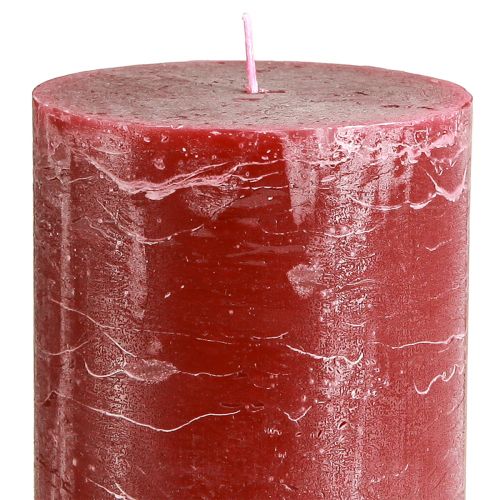 Artikel Dunkelrote Stumpenkerzen Marmoroptik 85x200mm 2er Set – Langbrenndauer für Romantik und Festlichkeit