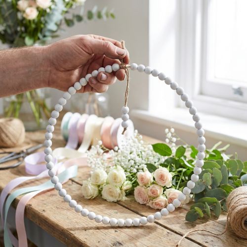 Weißer Perlendekokranz Ø28cm 4er-Set - Vielseitig verwendbarer Hängeschmuck für Frühling, Hochzeit & Vintage Dekorationen | Floristik24.de