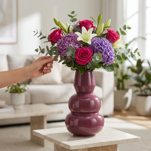 Vase modernes Design 29cm rot hochwertiges Metall