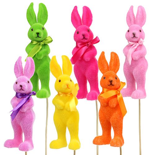 Floristik24 Deko Hase beflockt am Stab bunt sort.15cm 6St