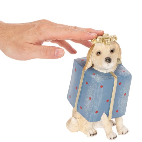 Dekofigur Hund sitzend Welpe im Geschenkpaket 20cm | Floristik24.de
