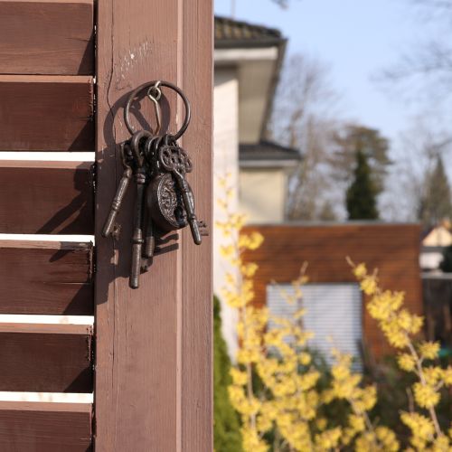 Floristik24 Metall Deko Schlüssel Bund mit Schloss Braun H22cm