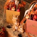 Eichhörnchen Figur sitzend für Herbstdeko 10cm | Floristik24.de