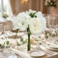 Eleganter Deko-Brautstrauß mit Perlen und Strass, Künstliche Blumen Seidenblumenstrauß Weiß Creme Hochzeitsdeko 29cm | Floristik24.de