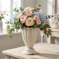 Kleine dekorative Pokalvase aus Metall im Vintage-Stil | Floristik24.de