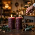 Durchgefärbte Kerzen Burgund 85x150mm 2St | Floristik24.de