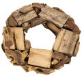 Dekokranz aus Holzstücken